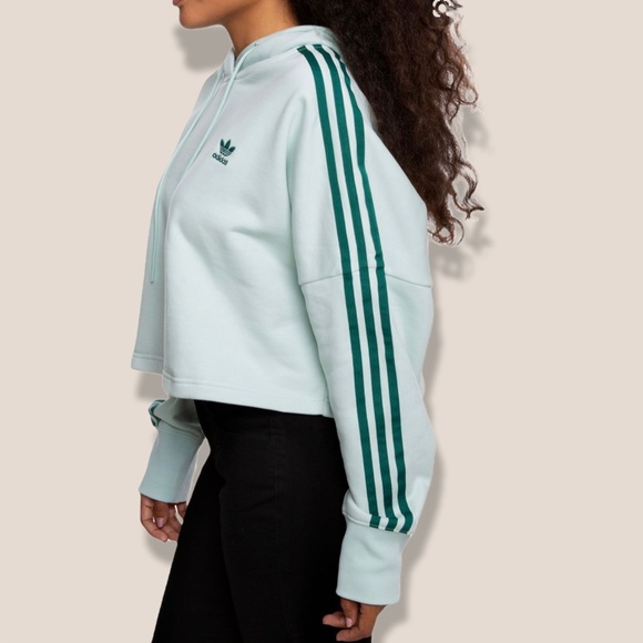 Adidas crop puller over hoodie - Picture 4 of 8